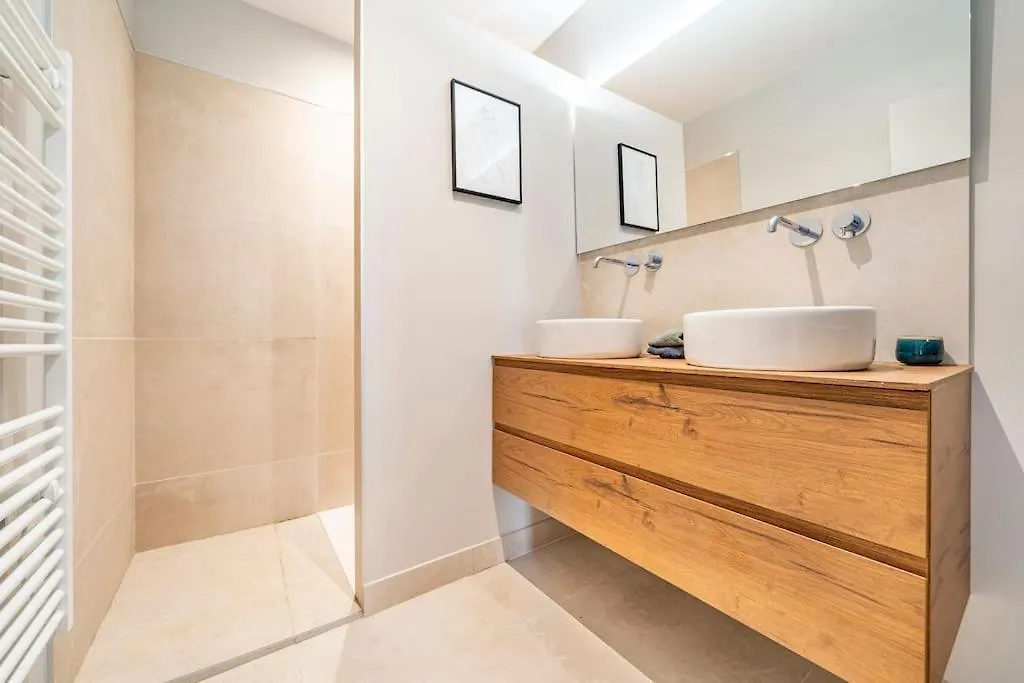 Apartment Superbe Appartement Intramuros Avignon